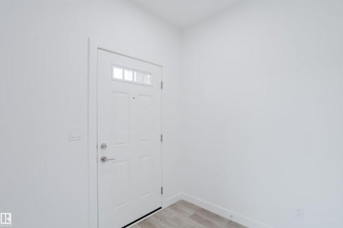 772 Mattson Drive, Edmonton, AB - Indoor Photo Showing Other Room