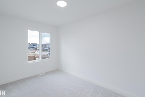 772 Mattson Drive, Edmonton, AB - Indoor Photo Showing Other Room