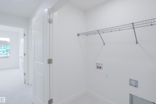 772 Mattson Drive, Edmonton, AB - Indoor Photo Showing Other Room
