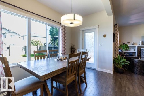 14207 138 Street Nw, Edmonton, AB - Indoor Photo Showing Dining Room