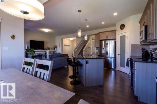 14207 138 Street Nw, Edmonton, AB - Indoor
