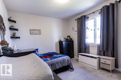 14207 138 Street Nw, Edmonton, AB - Indoor Photo Showing Bedroom