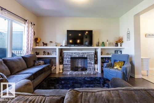 14207 138 Street Nw, Edmonton, AB - Indoor Photo Showing Living Room With Fireplace