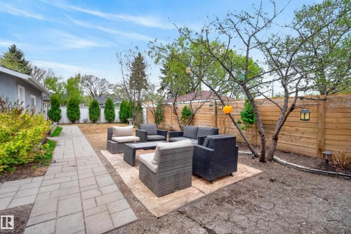 9344 63 Avenue, Edmonton, AB - Outdoor