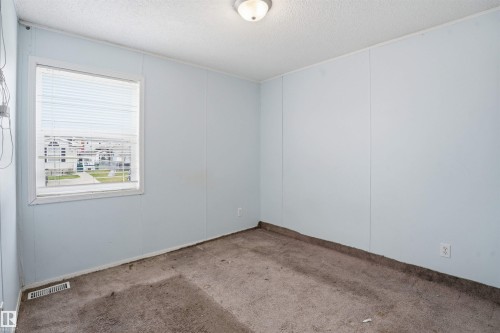 36 Jutland Crescent, Stony Plain, AB - Indoor Photo Showing Other Room