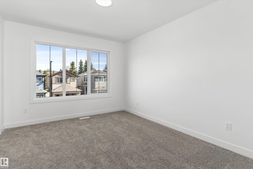 20615 43 Avenue, Edmonton, AB - Indoor Photo Showing Other Room