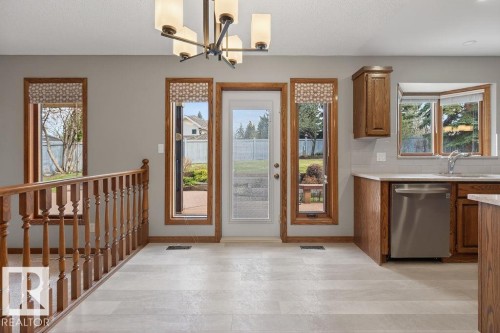 328 O'Connor Close, Edmonton, AB 