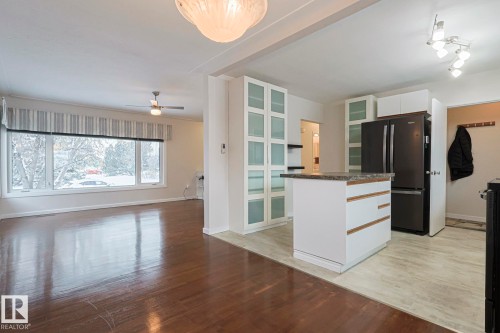 13419 102 Street, Edmonton, AB - Indoor Photo Showing Kitchen