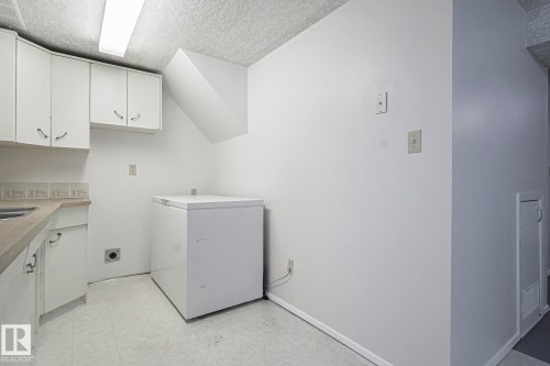 13419 102 Street, Edmonton, AB - Indoor