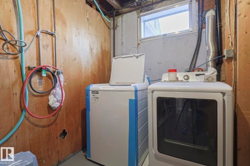 13419 102 Street, Edmonton, AB - Indoor Photo Showing Laundry Room