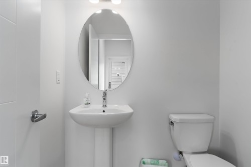 623 Black, Leduc, AB - Indoor Photo Showing Bathroom