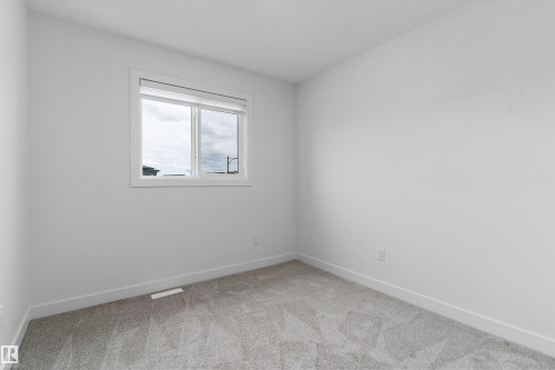 623 Black, Leduc, AB - Indoor Photo Showing Other Room