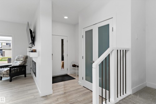 623 Black, Leduc, AB - Indoor Photo Showing Other Room