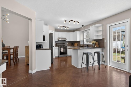 907 115 St Nw, Edmonton, AB 