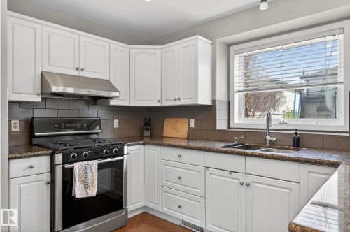 907 115 St Nw, Edmonton, AB 
