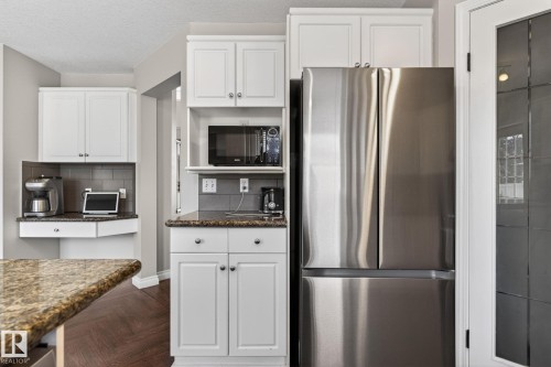 907 115 St Nw, Edmonton, AB 