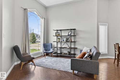 907 115 St Nw, Edmonton, AB 