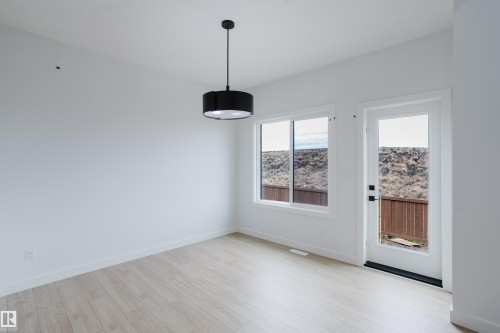 6219 29 Avenue, Edmonton, AB - Indoor Photo Showing Other Room