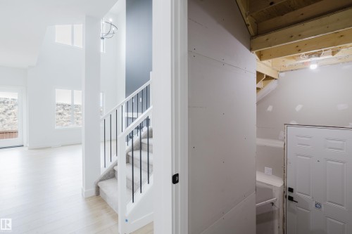 6219 29 Avenue, Edmonton, AB - Indoor Photo Showing Other Room