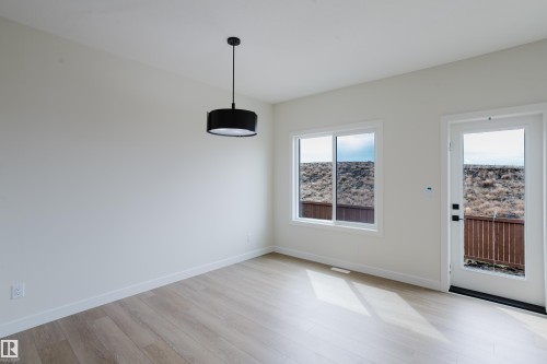 6223 29 Avenue, Edmonton, AB - Indoor Photo Showing Other Room
