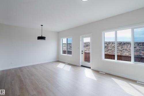 6223 29 Avenue, Edmonton, AB - Indoor