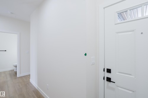6223 29 Avenue, Edmonton, AB - Indoor Photo Showing Other Room