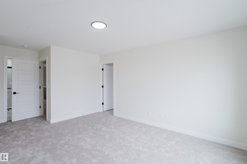 6223 29 Avenue, Edmonton, AB - Indoor Photo Showing Other Room