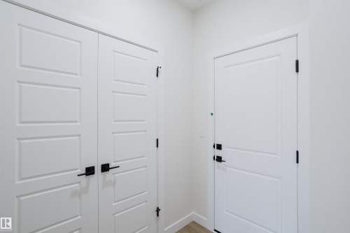 6223 29 Avenue, Edmonton, AB - Indoor Photo Showing Other Room