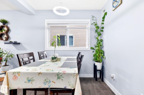308 42 Avenue, Edmonton, AB - Indoor Photo Showing Dining Room