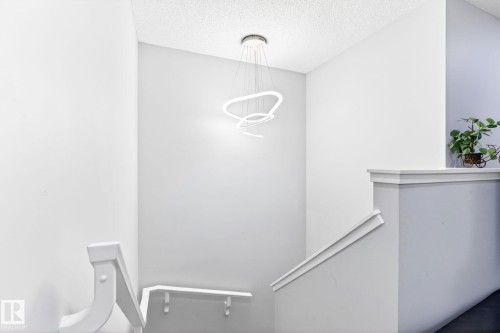 308 42 Avenue, Edmonton, AB - Indoor Photo Showing Other Room