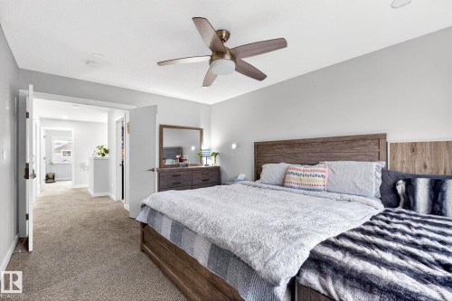 308 42 Avenue, Edmonton, AB - Indoor Photo Showing Bedroom