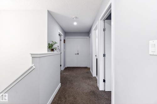 308 42 Avenue, Edmonton, AB - Indoor Photo Showing Other Room