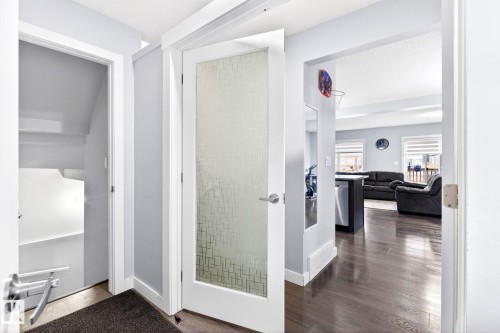 308 42 Avenue, Edmonton, AB - Indoor Photo Showing Other Room