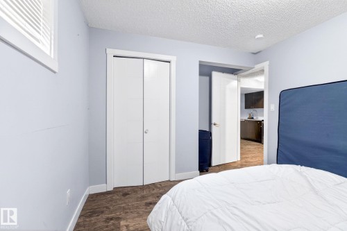 308 42 Avenue, Edmonton, AB - Indoor Photo Showing Bedroom