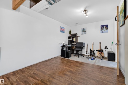 1013 162 Street, Edmonton, AB - Indoor