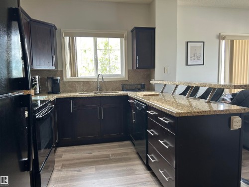 341 263 Macewan Road, Edmonton, AB - Indoor Photo Showing Kitchen