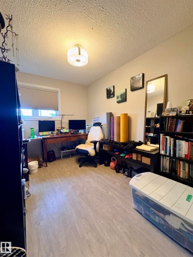 8825 137 Avenue, Edmonton, AB - Indoor Photo Showing Other Room