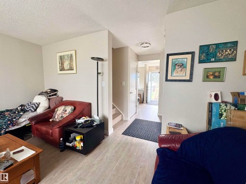 8825 137 Avenue, Edmonton, AB - Indoor