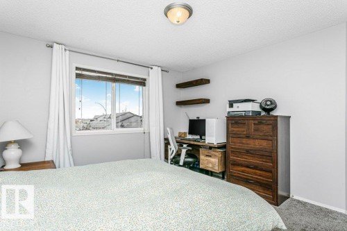 14023 156 Avenue, Edmonton, AB - Indoor Photo Showing Bedroom