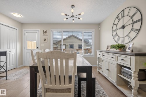 2513 Price Way, Edmonton, AB - Indoor Photo Showing Dining Room