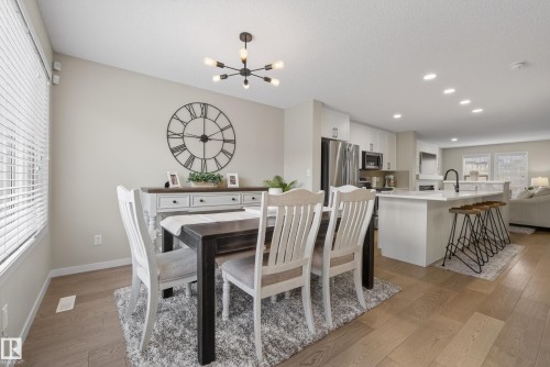 2513 Price Way, Edmonton, AB - Indoor Photo Showing Dining Room