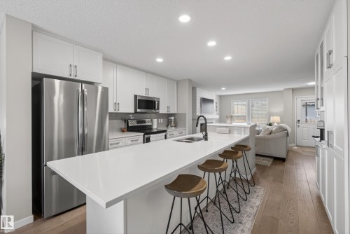 2513 Price Way, Edmonton, AB - Indoor Photo Showing Kitchen With Stainless Steel Kitchen With Double Sink With Upgraded Kitchen
