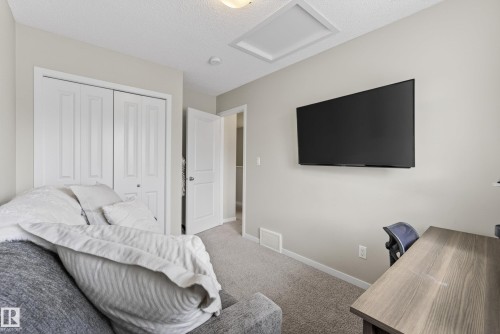 2513 Price Way, Edmonton, AB - Indoor Photo Showing Bedroom