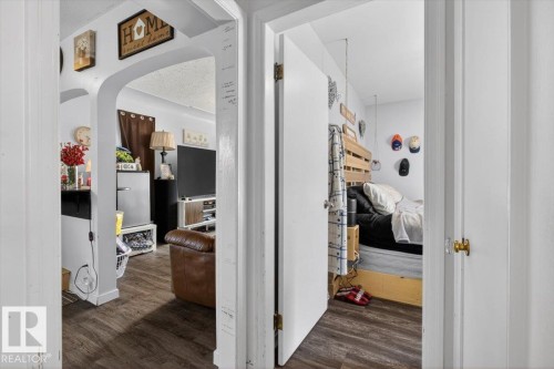 11813 39 Street, Edmonton, AB - Indoor Photo Showing Other Room
