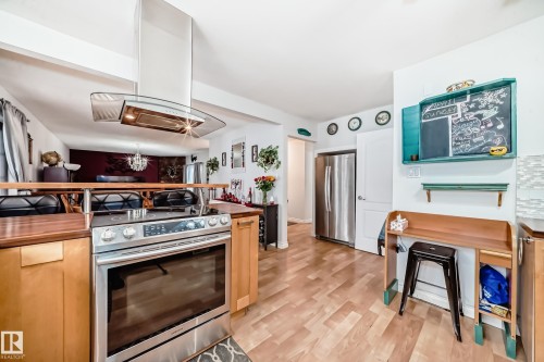 8811 38A Avenue, Edmonton, AB - Indoor Photo Showing Kitchen