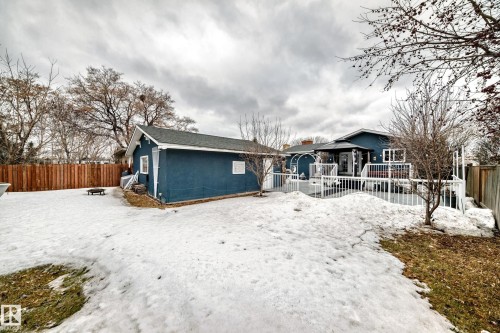8811 38A Avenue, Edmonton, AB - Outdoor