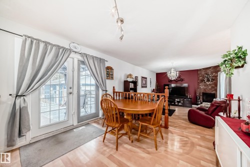 8811 38A Avenue, Edmonton, AB - Indoor Photo Showing Dining Room