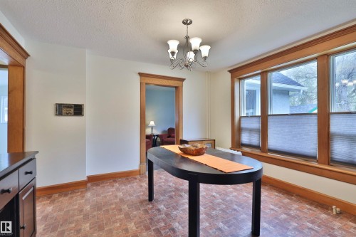 5318 48 Avenue, Wetaskiwin, AB - Indoor