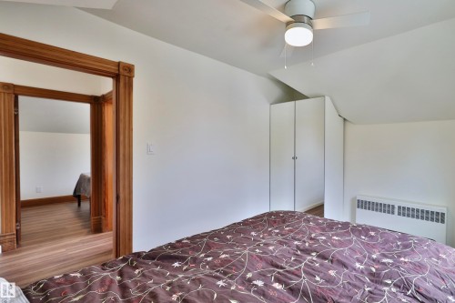 5318 48 Avenue, Wetaskiwin, AB - Indoor Photo Showing Bedroom