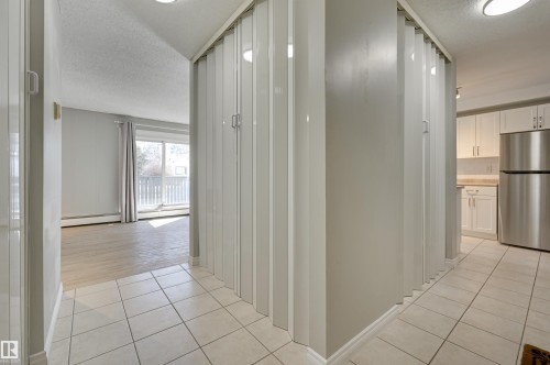 113 10838 108 Street, Edmonton, AB - Indoor